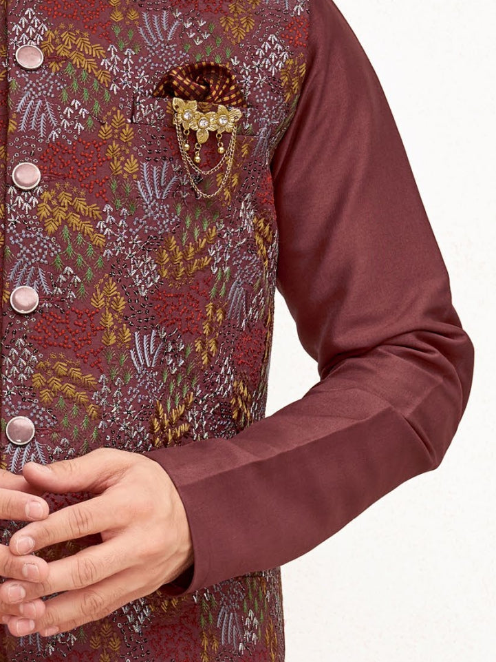 VARMILAN - KOTIKURTA - 24