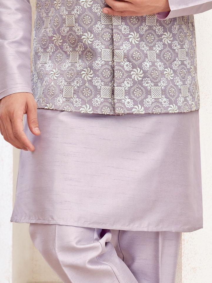 VARMILAN - KOTIKURTA - 16